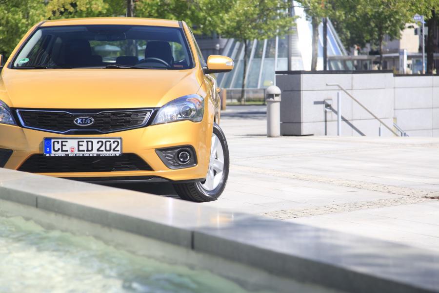  Kia pro_cee&rsquo;d EcoDynamics 2011 года  (фото 75 из 133)